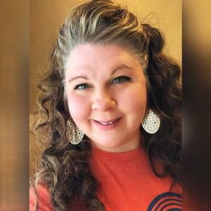 Meet your Posher, Leslie